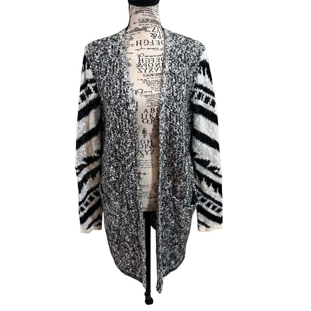 Jealous‎ Tomato Black and White Knit Cardigan